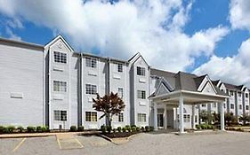 Americas Best Value Inn Jackson Tn